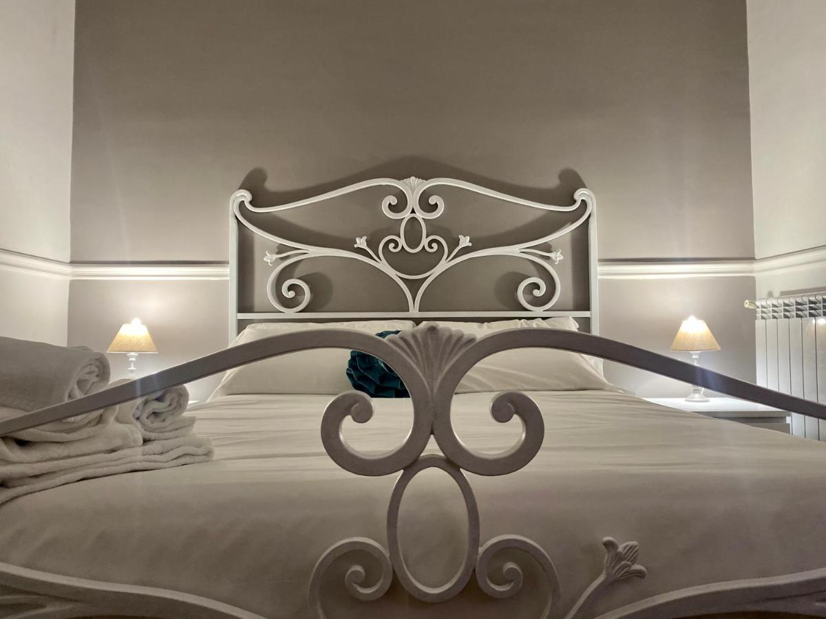Miluar - Centro Storico - Lungo La Via Della Musica Bed and Breakfast Νάπολη Εξωτερικό φωτογραφία