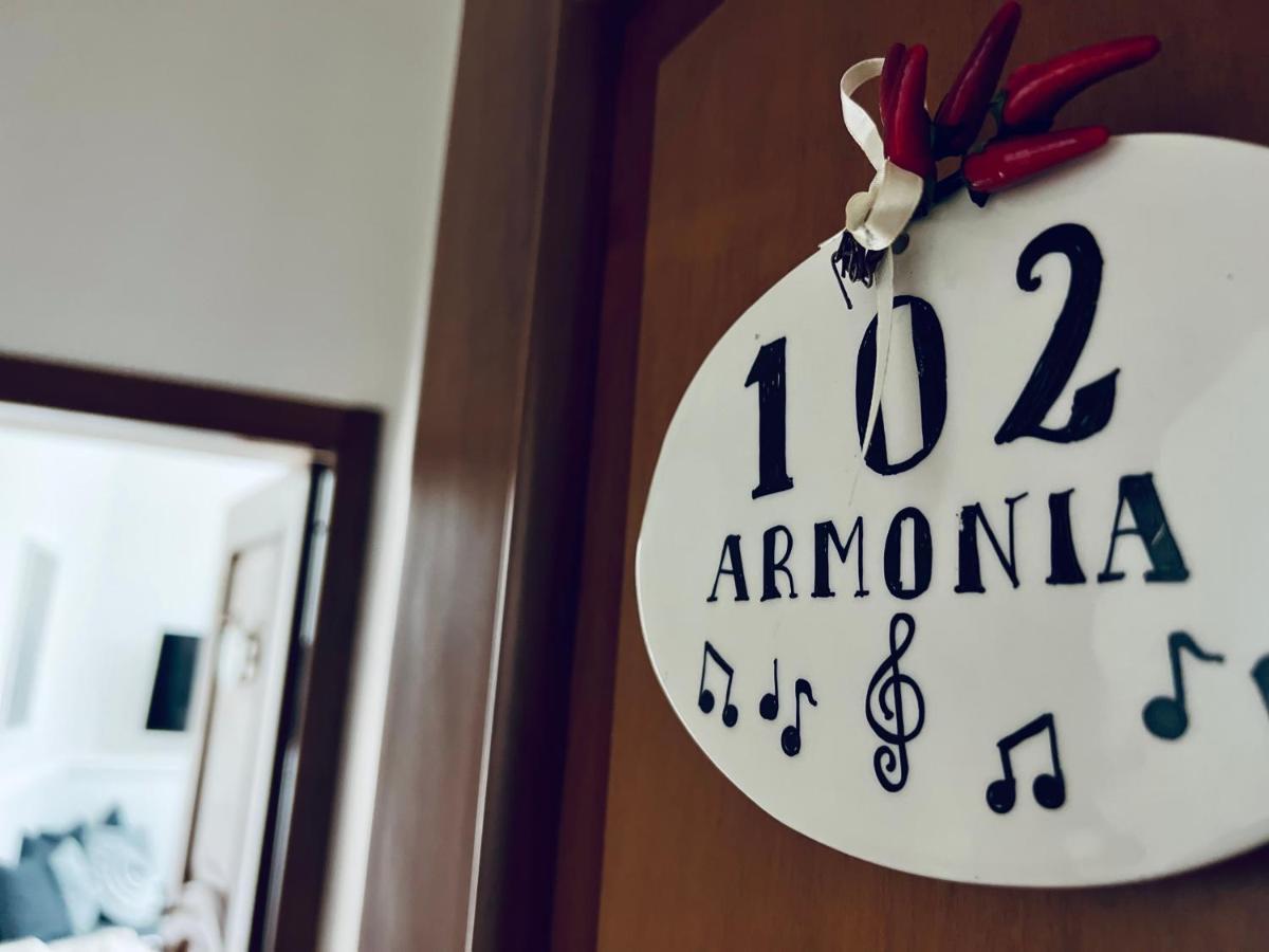 Miluar - Centro Storico - Lungo La Via Della Musica Bed and Breakfast Νάπολη Εξωτερικό φωτογραφία