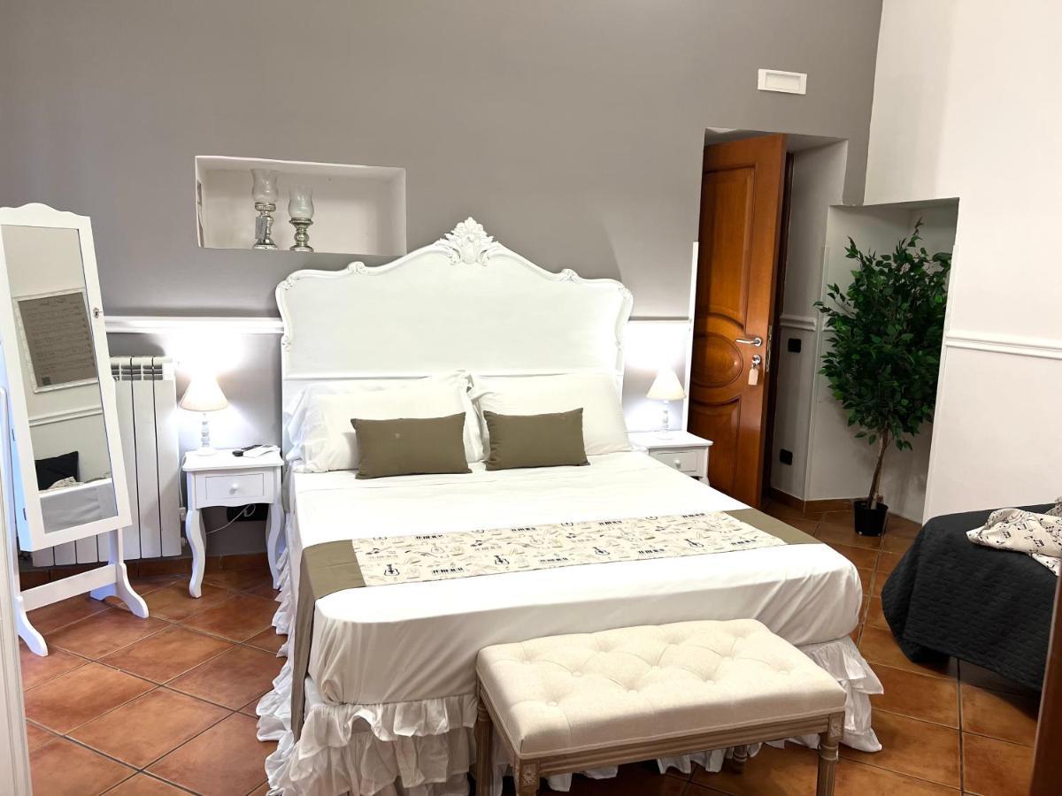 Miluar - Centro Storico - Lungo La Via Della Musica Bed and Breakfast Νάπολη Εξωτερικό φωτογραφία