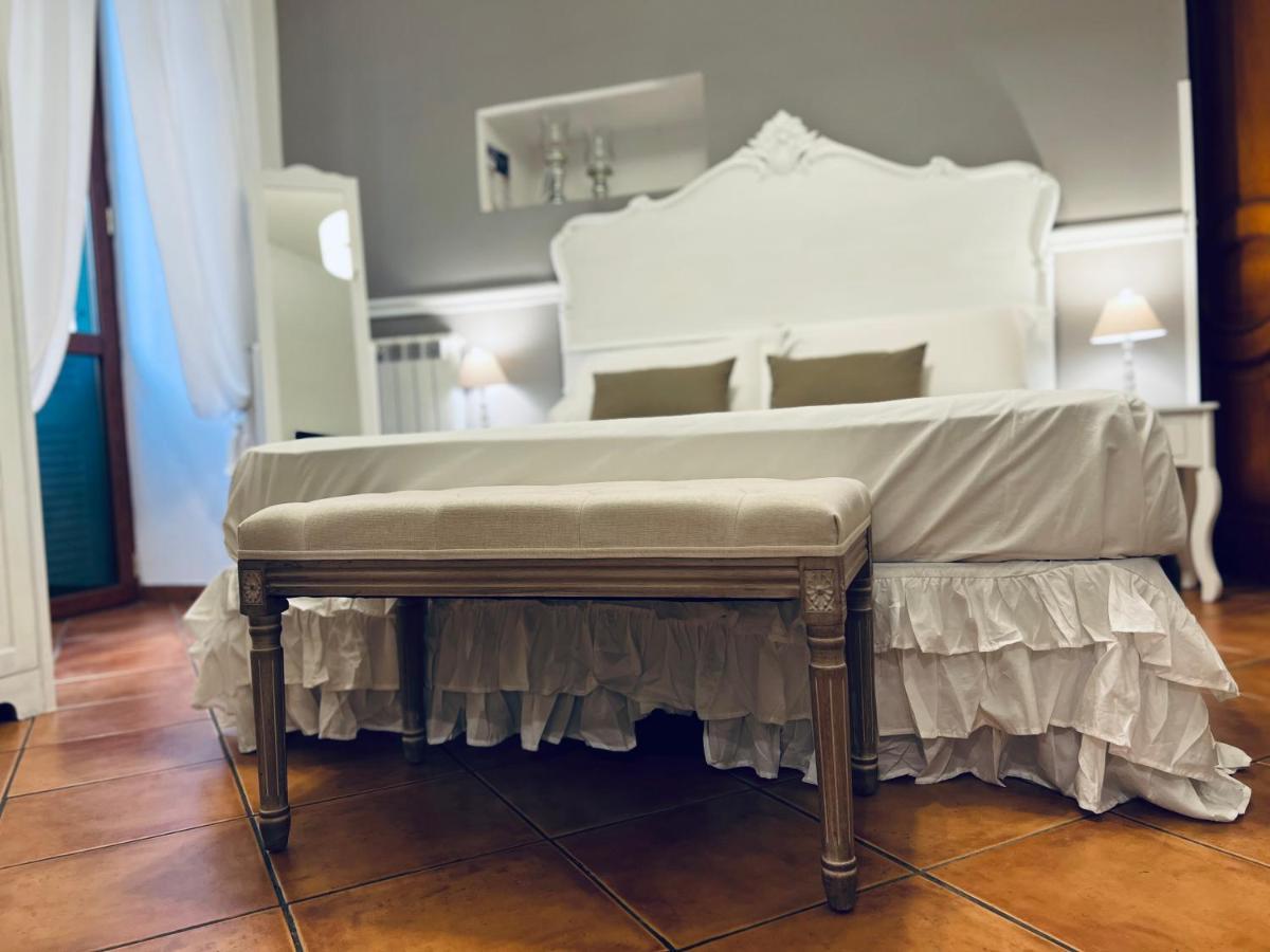 Miluar - Centro Storico - Lungo La Via Della Musica Bed and Breakfast Νάπολη Εξωτερικό φωτογραφία